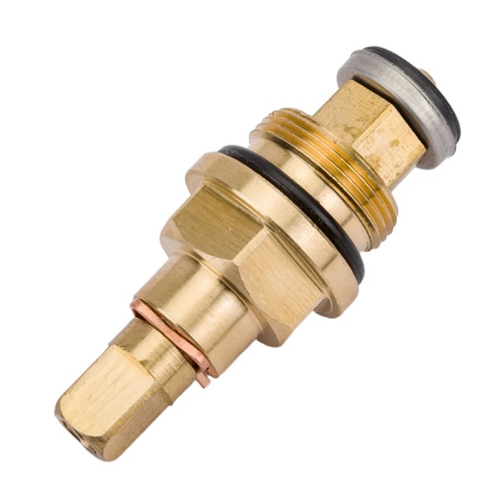 Кран букса М18х1 резина квадрат